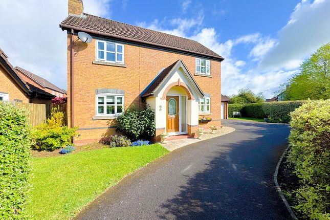 4 bed property, in Cornflower Way, £465,000