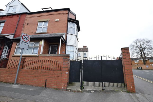 3 bed property, in Trafford Avenue, £150,000
