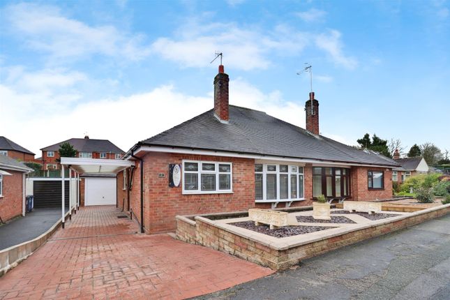 2 bed property, in Brookside Close, £280,000