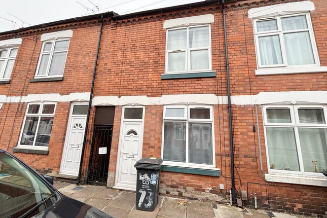 3 bed property, in Stuart Street, £215,000