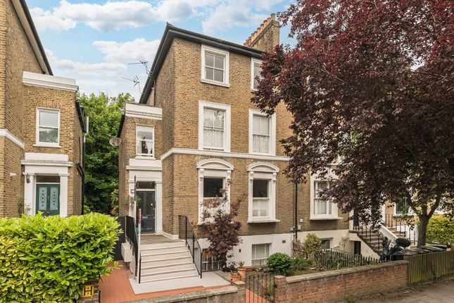 1 bed property, in Manor Avenue, £350,000