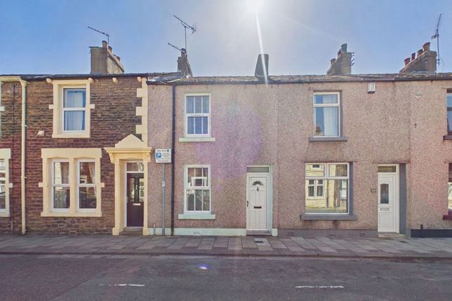 2 bed property, in Cumberland Street, £85,000