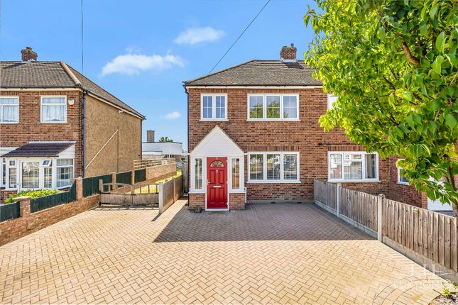 3 bed property, in Ford Lane, £425,000