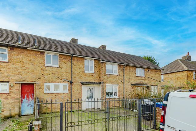 3 bed property, in Kirkstead Crescent, £105,000