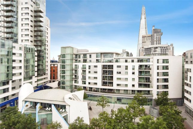 1 bed property, in Empire Square West, £400,000