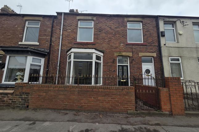 3 bed property, in Low Willington, £50,000