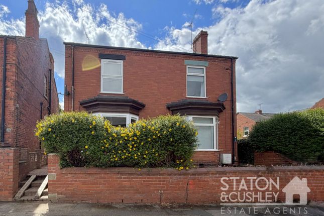 3 bed property, in St. Edmunds Avenue, £200,000