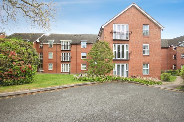 1 bed property, in Romani Close, £130,000