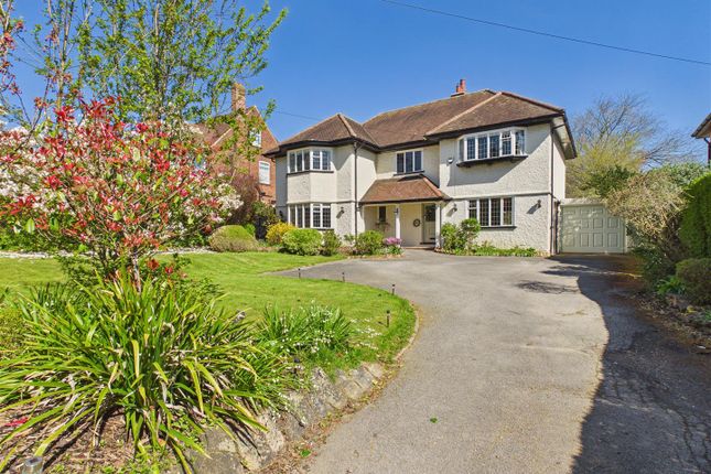 5 bed property, in Packman Lane, £835,000