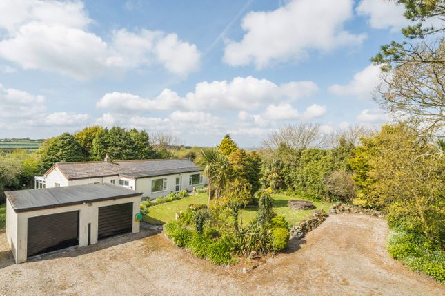 4 bed property, in Meaver Road, £375,000