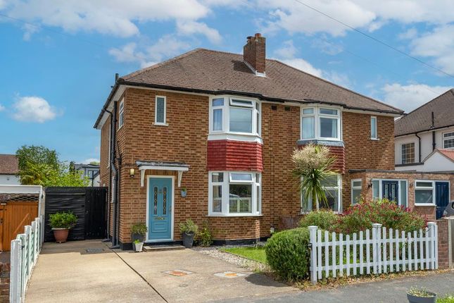 3 bed property, in Berkeley Drive, £650,000