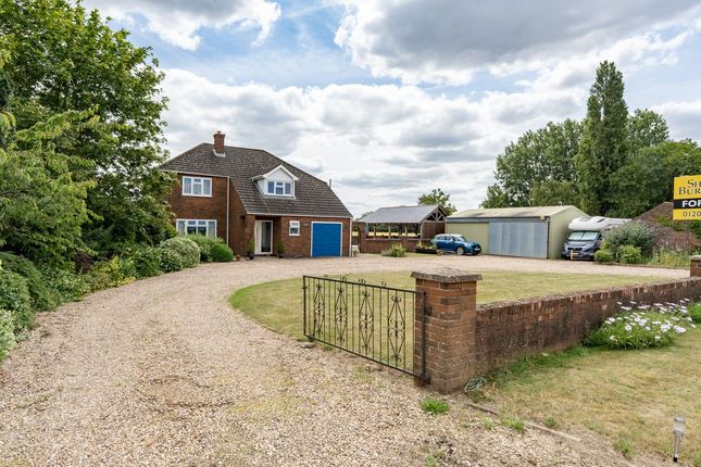 3 bed property, in Fishtoft Drove, £420,000