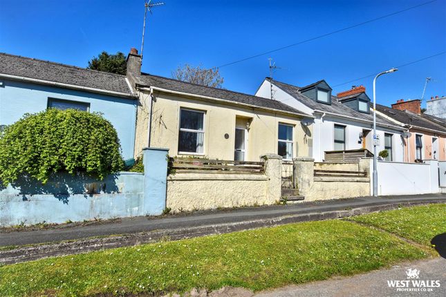 3 bed property, in Waterloo Road, £175,000