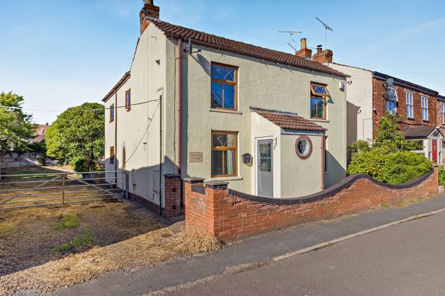 3 bed property, in Commonside, £315,000