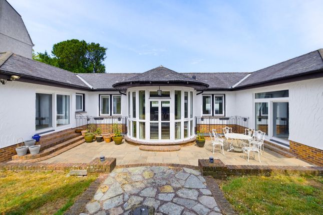 5 bed property, in 7 Mutley Road, £800,000