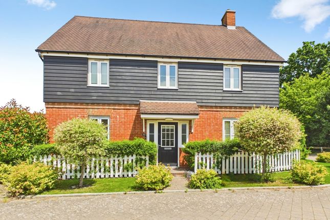 4 bed property, in Harding Lane, £675,000
