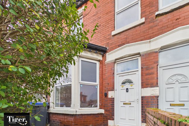 3 bed property, in George Street, £75,000