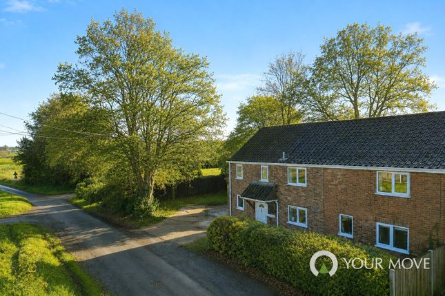4 bed property, in Green Road, £425,000