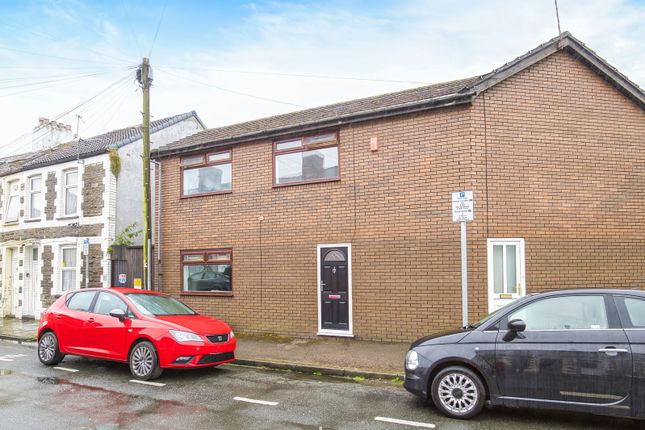 2 bed property, in Treherbert Street, £195,000