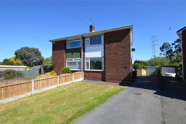3 bed property, in Greenmoor Crescent, £225,000