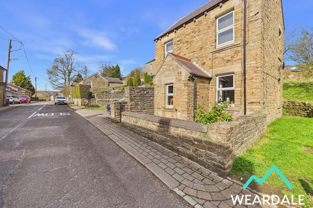 2 bed property, in Front Street, £225,000
