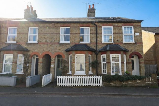 2 bed property, in Old Farm Road, £467,000