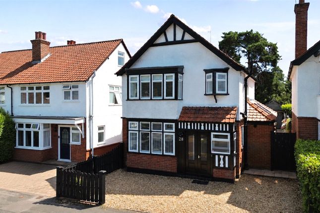 3 bed property, in The Grove, £625,000