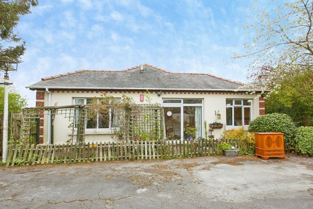 3 bed property, in Tower Road, £350,000