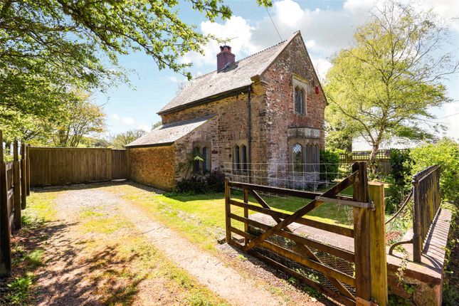 3 bed property, in Maker Lodge, £675,000