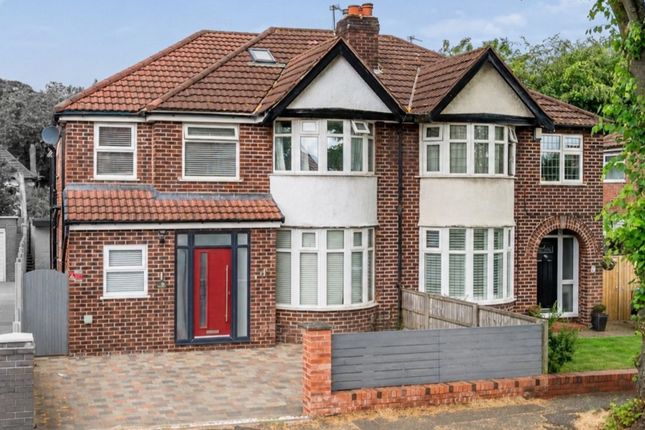5 bed property, in Langdale Road, £725,000