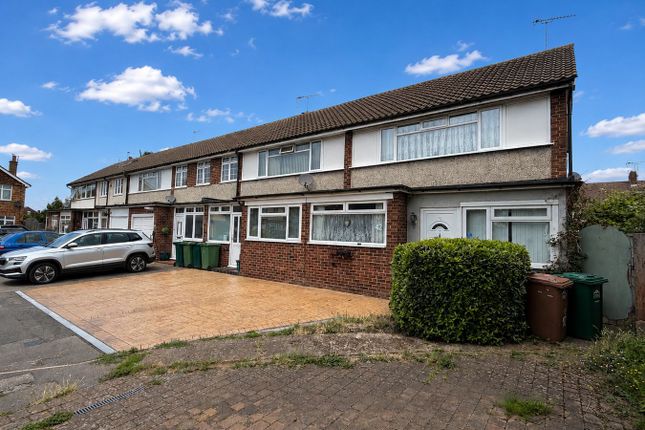 3 bed property, in Maxwell Road, £475,000