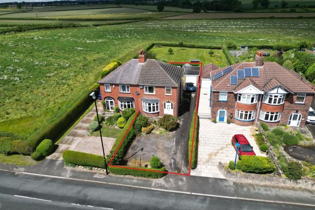 3 bed property, in Leeds Road, £360,000