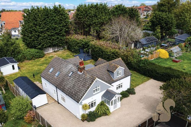 4 bed property, in D'arcy Road, £600,000