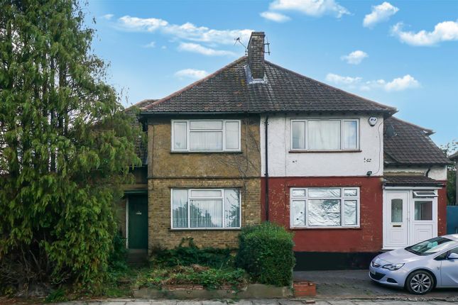 3 bed property, in Attewood Avenue, £499,999