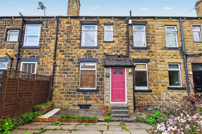 2 bed property, in East Park Street, £165,000