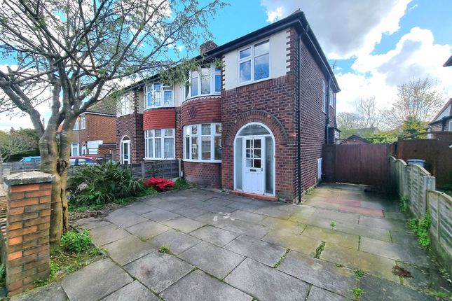 3 bed property, in Wentworth Drive, £475,000