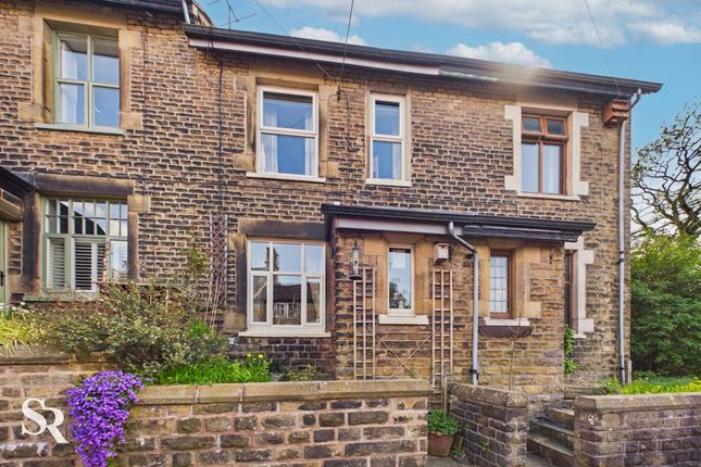 4 bed property, in Fishers Bridge, £395,000