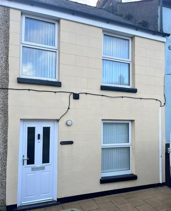 2 bed property, in Chapel Street, £129,950
