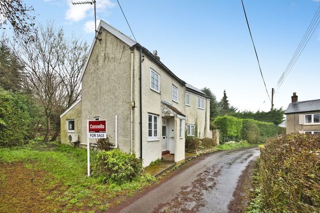 3 bed property, in Lower Coombses, £225,000
