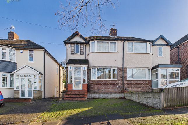 3 bed property, in Burnham Road, £200,000