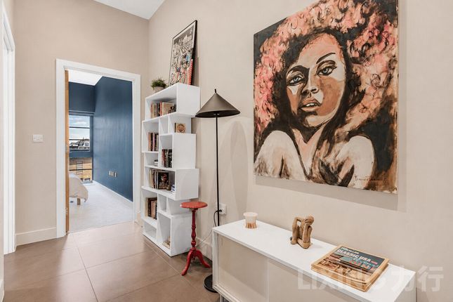 1 bed property, in Powis Street, £345,000