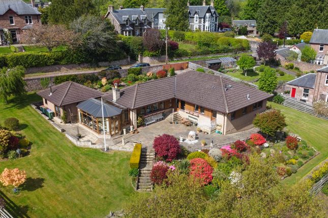 3 bed property, in Hill O' Blair, £450,000