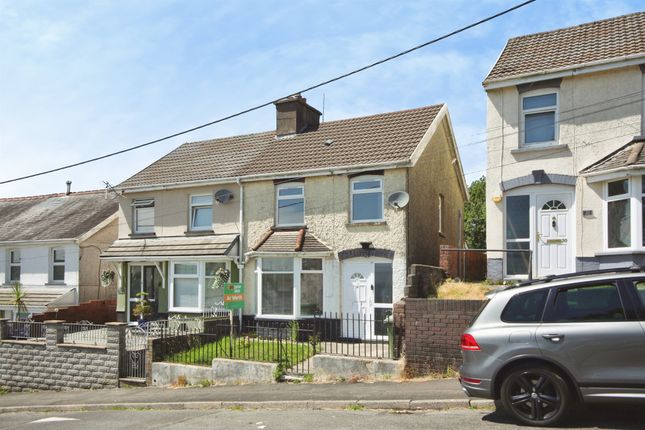 3 bed property, in Fern Street, £170,000