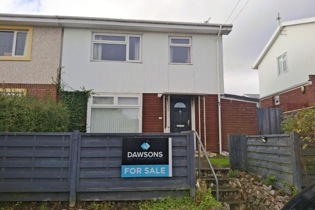 3 bed property, in Sycamore Road, £150,000