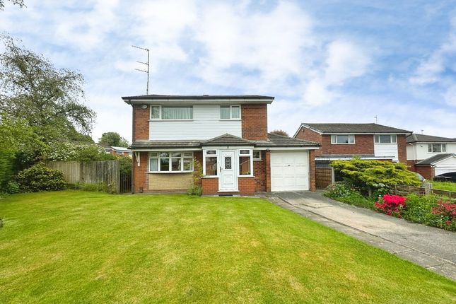 4 bed property, in Sergeants Lane, £500,000