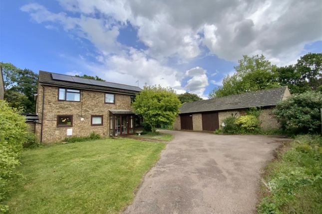 4 bed property, in Breton, £695,000