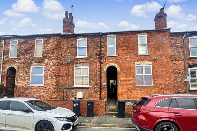 5 bed property, in Alexandra Terrace, £275,000