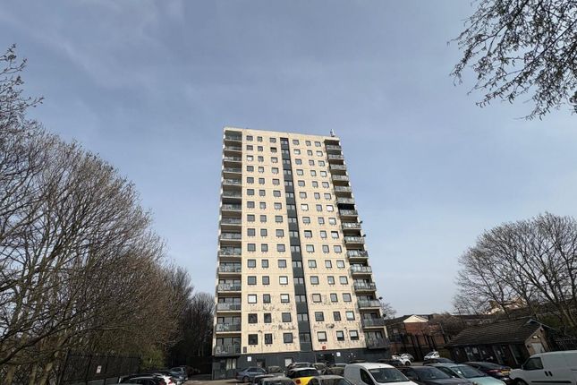 3 bed property, in Jason Street, £68,000