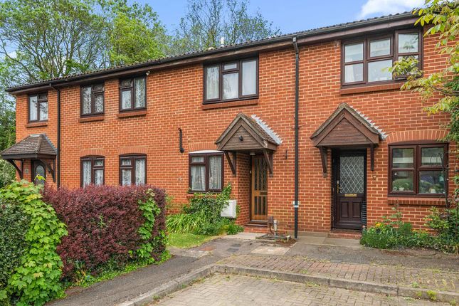 2 bed property, in Friars Way, £370,000