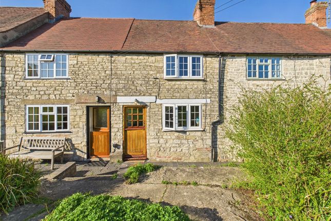 3 bed property, in Bondend Road, £230,000